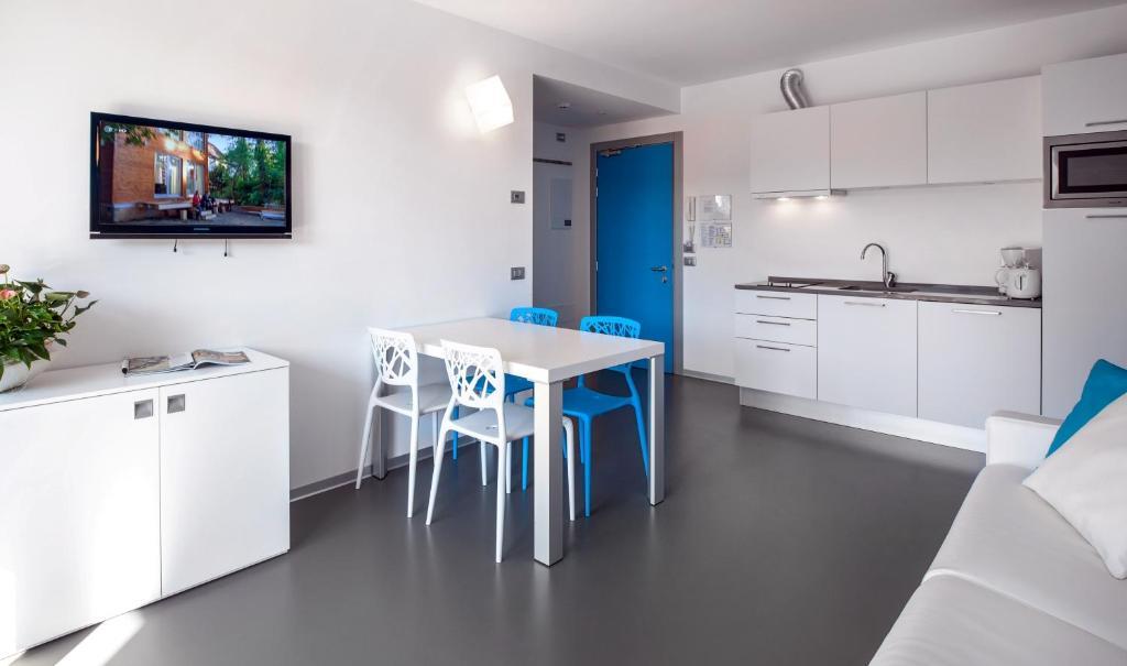Gardabike Residence Torbole Sul Garda Szoba fotó